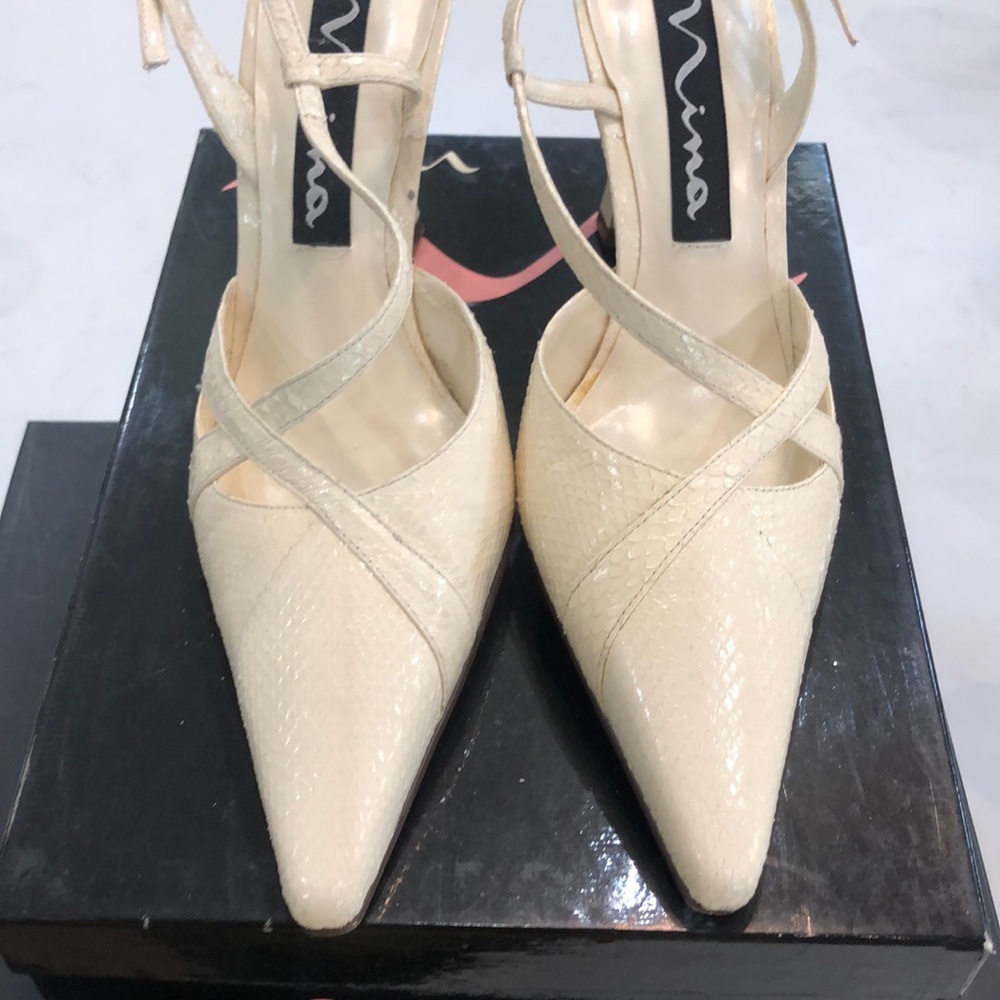 Nina Tambour -SX Bone Snake skin heels cream color pointed toe women's size 8